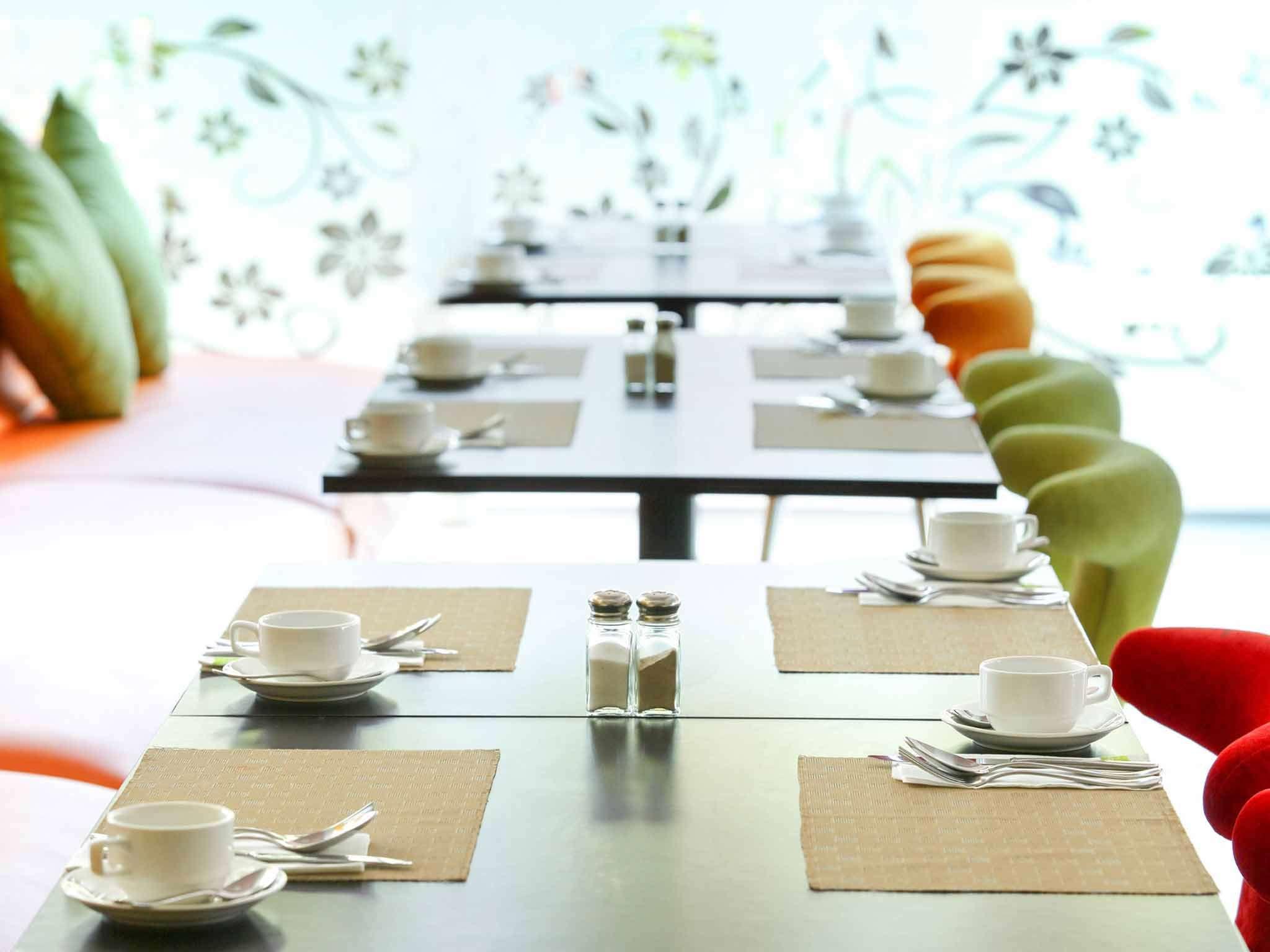 Hotel Ibis Styles Yogyakarta Extérieur photo