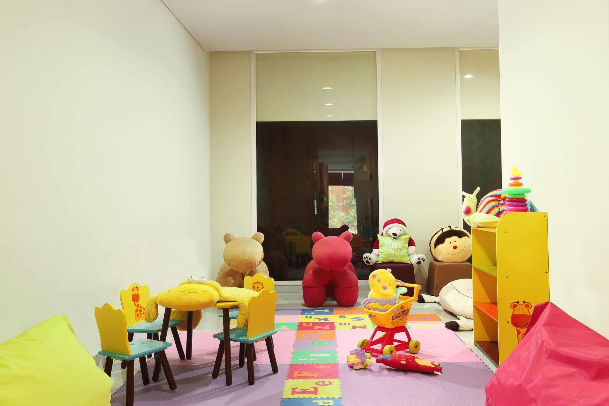 Hotel Ibis Styles Yogyakarta Extérieur photo