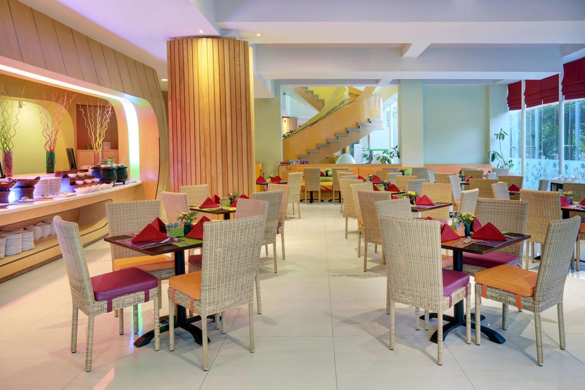 Hotel Ibis Styles Yogyakarta Extérieur photo